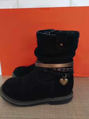 Bottines taille 23 *