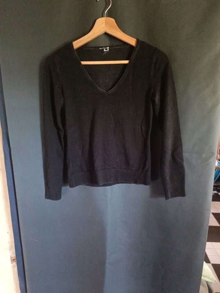 Pull noir
