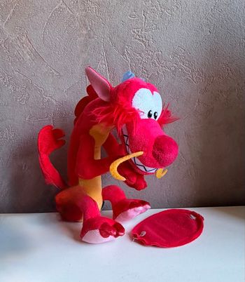 Peluche shoulder/épaule Mushu de Mulan 