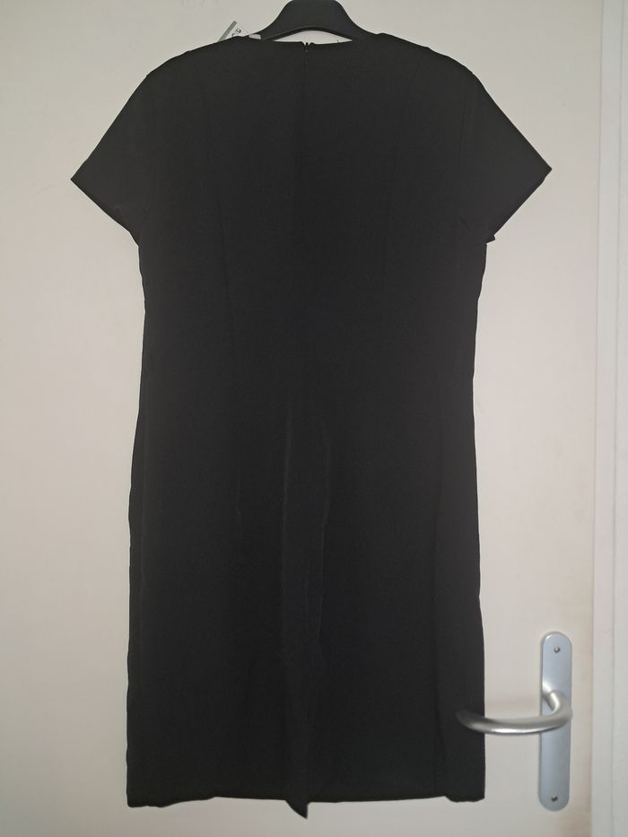 Robe noire - photo numéro 2