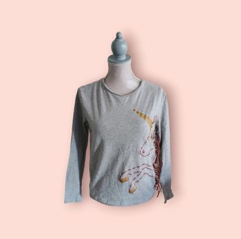 T shirt manches longues gris licorne franges paillettes et sequins kiabi taille 10 ans
