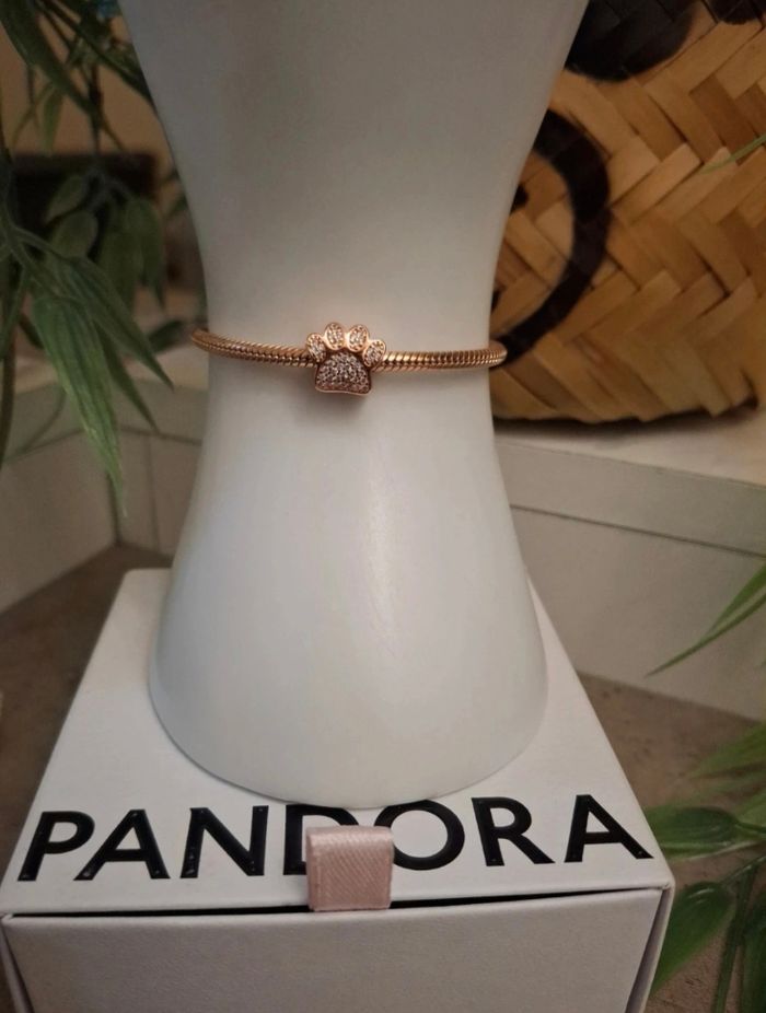 Charm patte de chien or rose