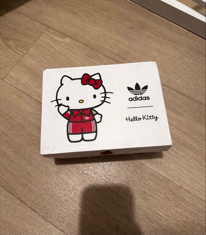 Basket adidas hello kitty - photo numéro 4