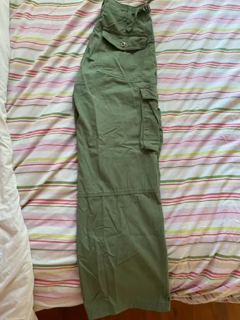 cargo kaki