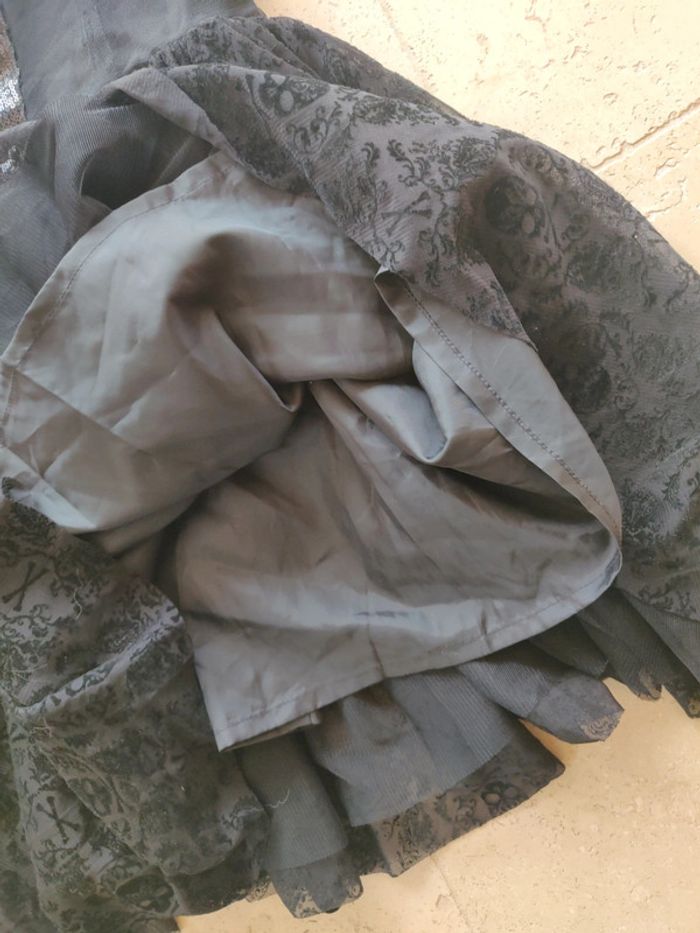 Robe de bal robe de soirée taille 14 ans à bretelles sequins et têtes de mort - photo numéro 6