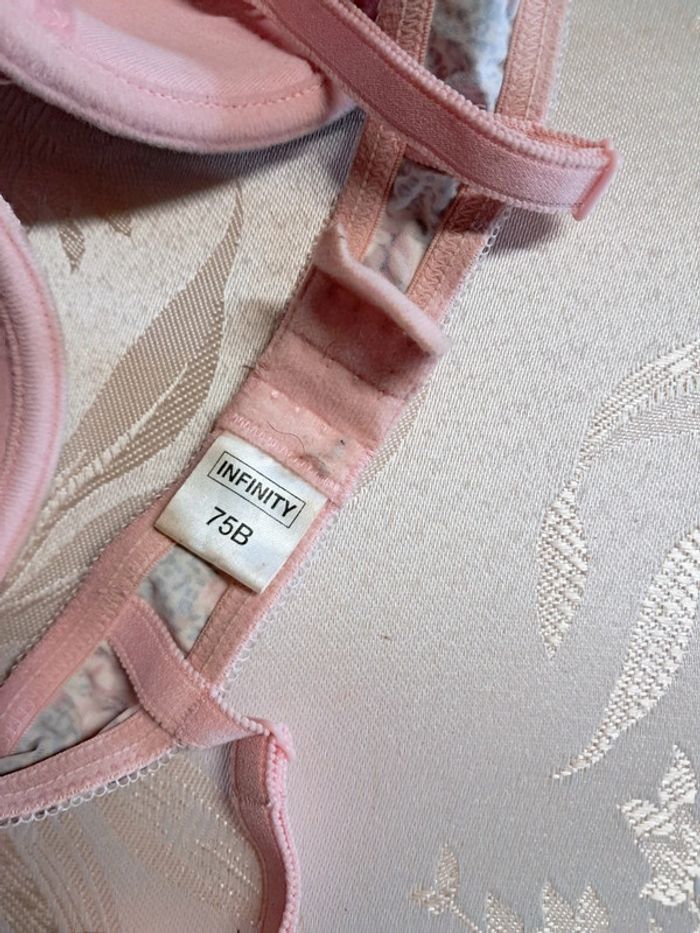 Soutien gorge 75b - photo numéro 3