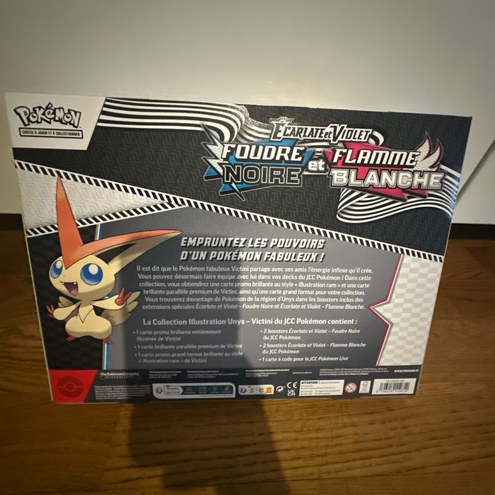 Pokémon coffret Victini - photo numéro 2
