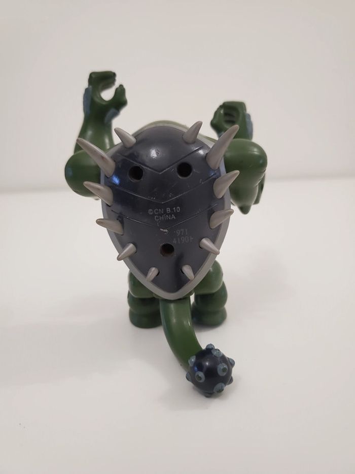 Ben 10 Ultimate Alien Figurine Articulée de Humungousaur Bandai 2010 Bon état 10cm env - photo numéro 4