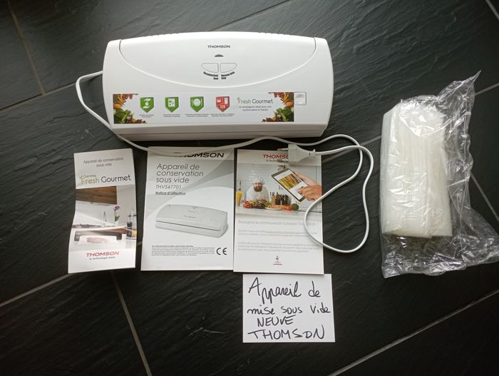 Appareil de conservation sous vide Thomson Neuf