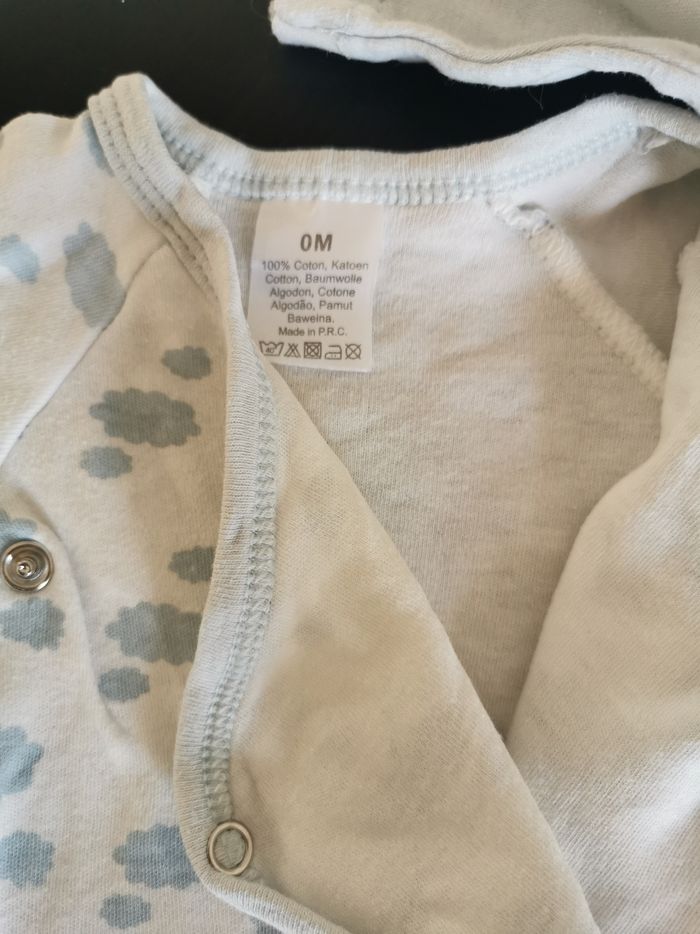 Lot de bodies naissance - photo numéro 4