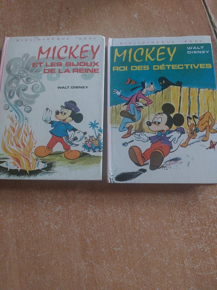 Lot livres Mickey