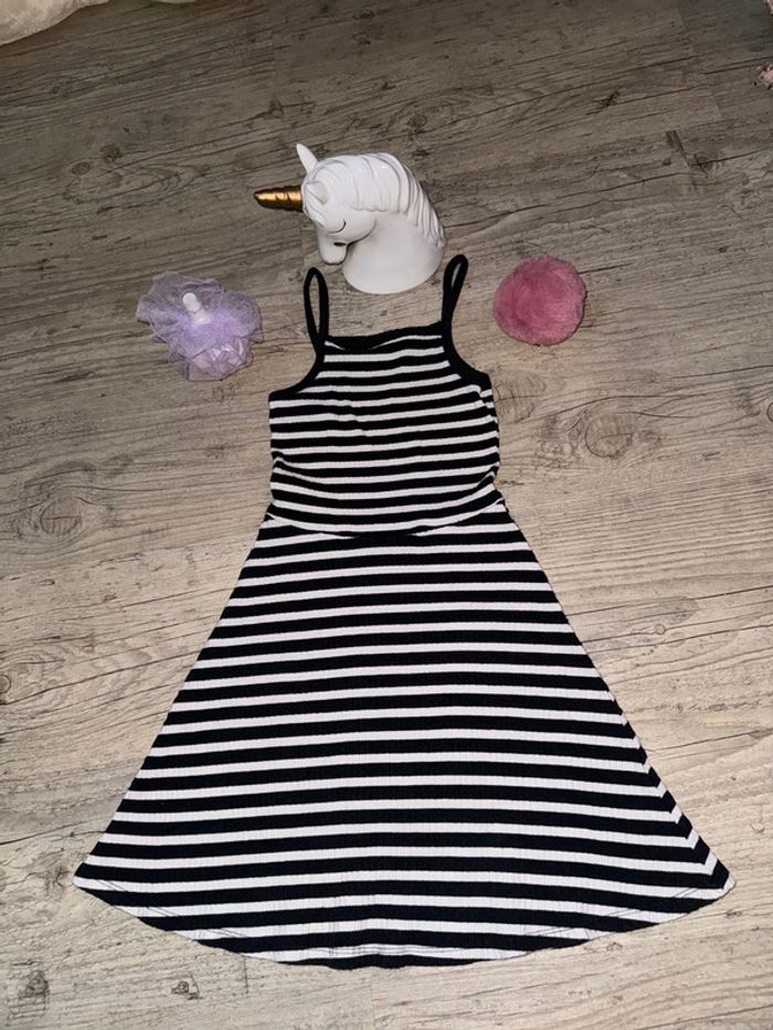 Petite robe à rayures 8ans Kiabi TBE