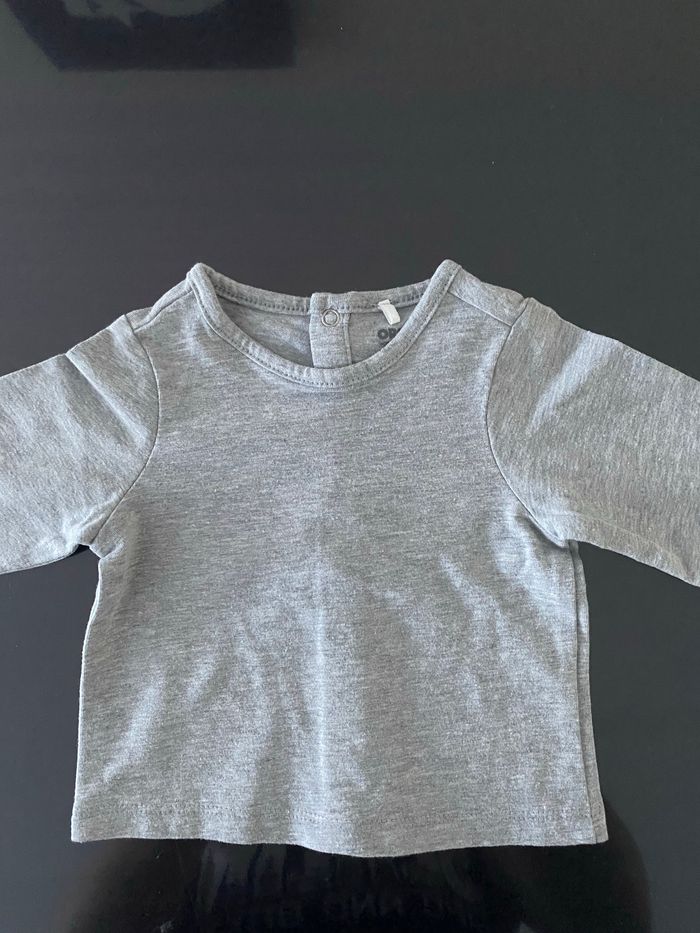 T-shirt  1 mois - photo numéro 2