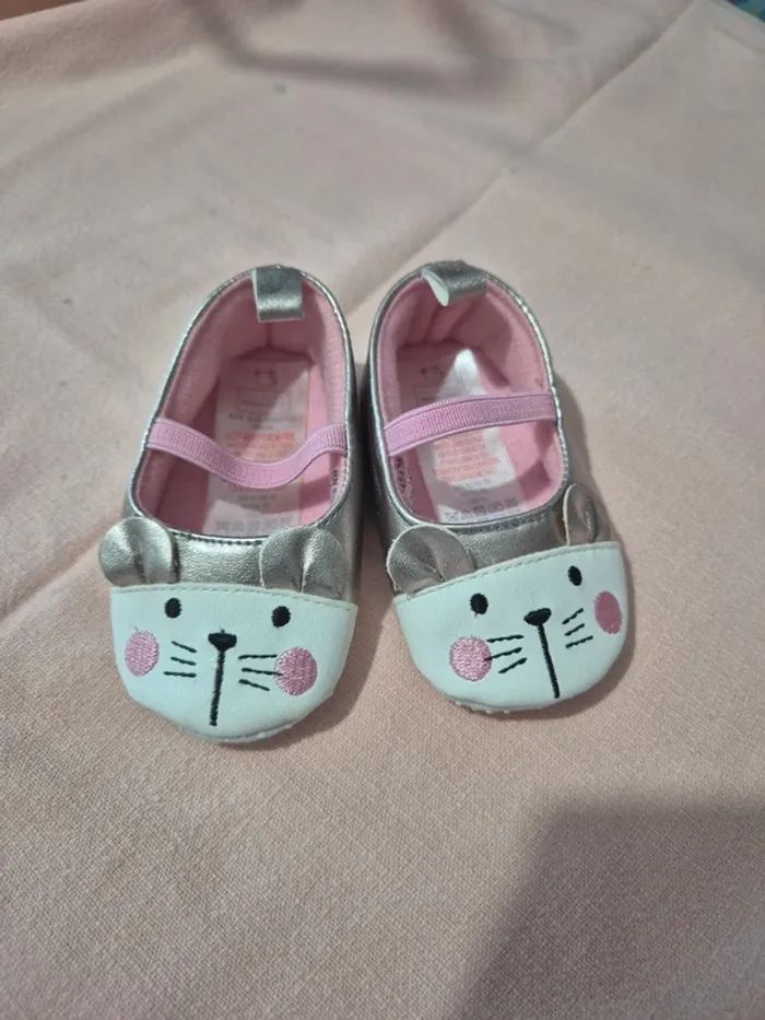 Chaussons chaussures bébé