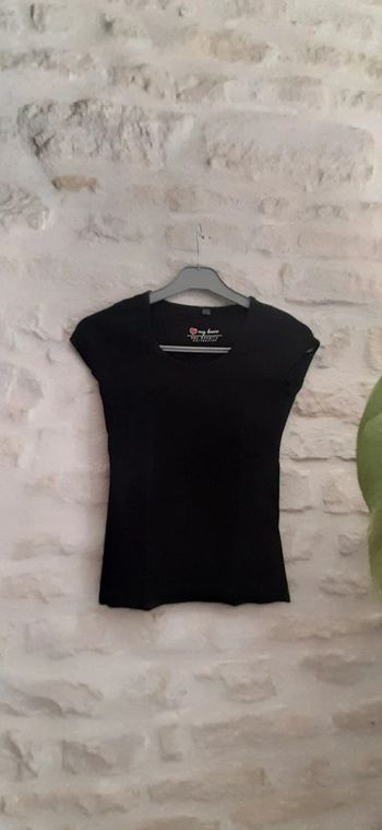 Tee-shirt noir taille XS