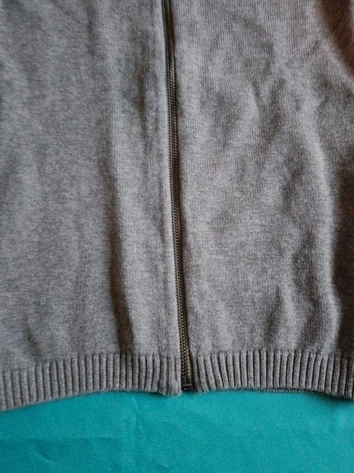 Gilet zippé gris Kiabi 10 ans - photo numéro 4