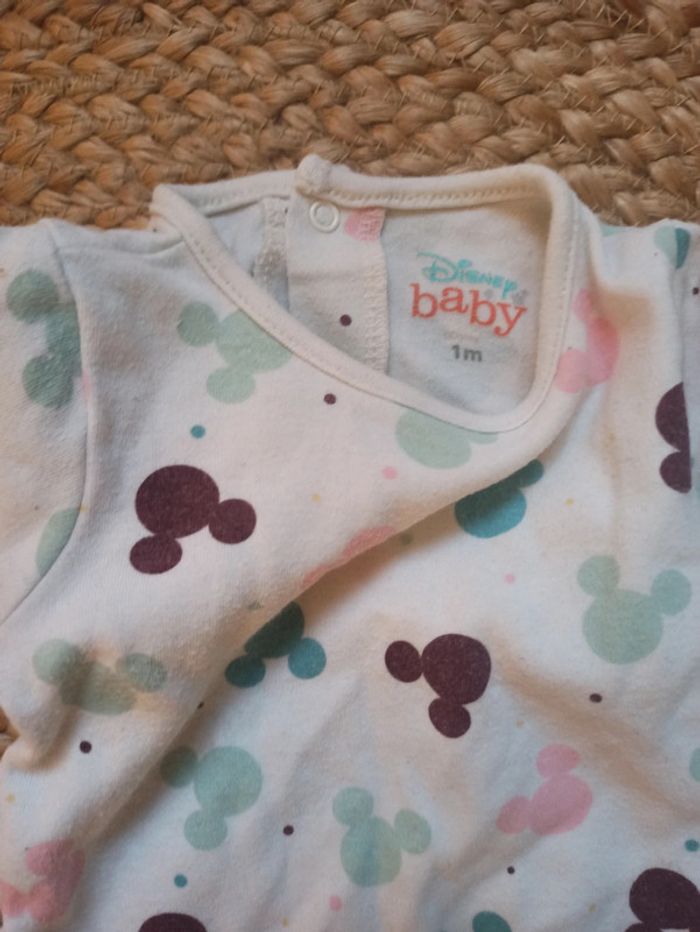 Lot pyjama Disney 1 mois - photo numéro 3