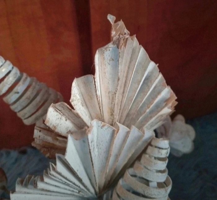 Vase (Les Sables d'Olonne Vendée) avec fausse fleurs vintage - photo numéro 8