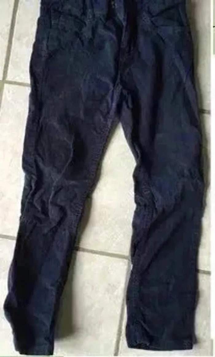 Pantalon velours garçon 8 ans – parfait état - photo numéro 2
