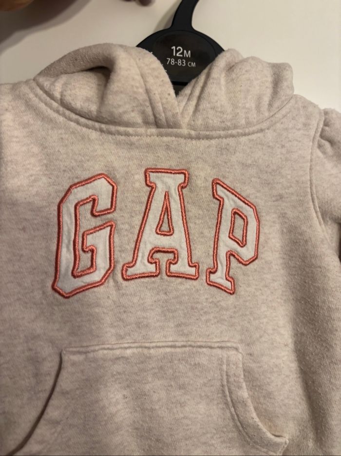 Pull à capuche GAP - photo numéro 2