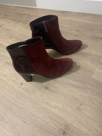 Bottines cuir avec Velours couleur bordeaux
