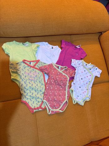 Lot de 6 bodies 6 mois