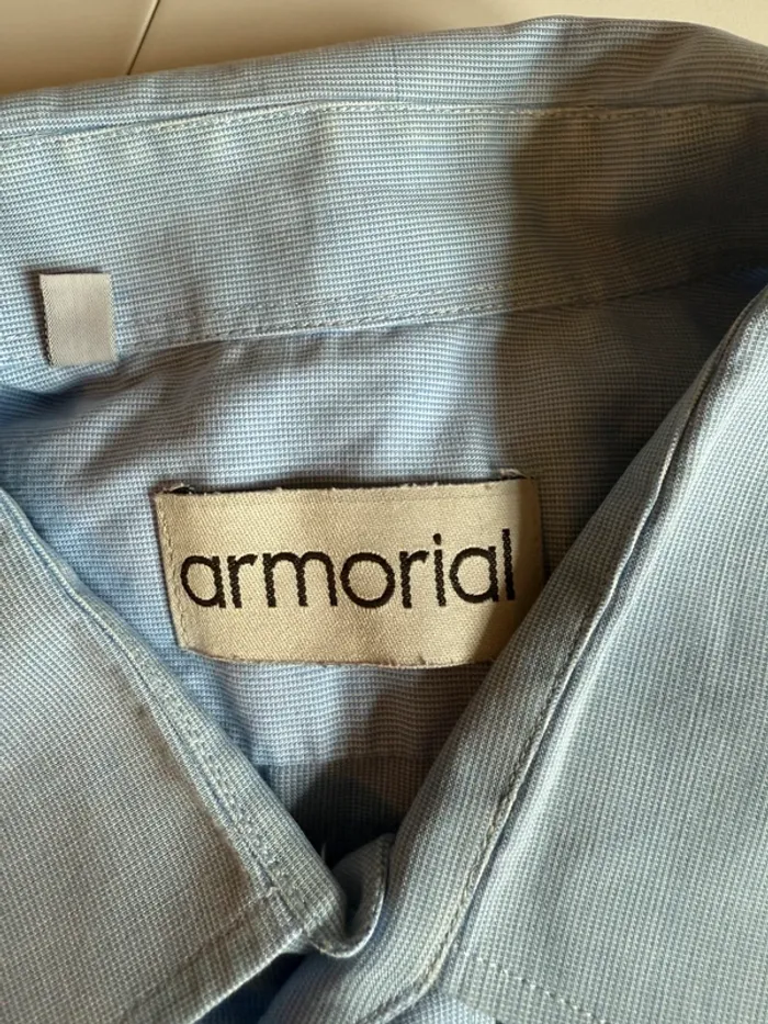 Chemise bleu vintage  en bon état taille 46 armorial - photo numéro 11