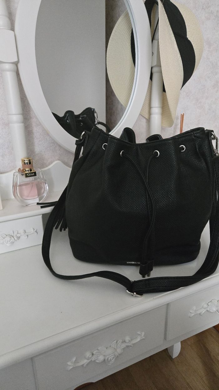 Sac noir - photo numéro 2