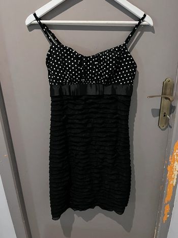 Robe noir
