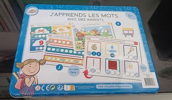 J'apprends les mots avec les aimants 