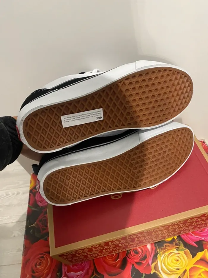 Vans Chaussures Knu Skool-Pointure 40 - photo numéro 10