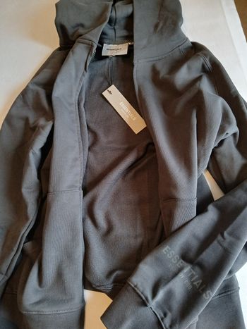 Sweat à capuche 