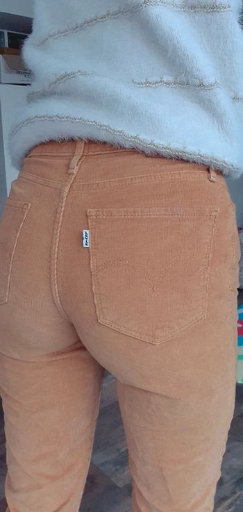 Jean Levi's 725 higth rise bootcut w25 l32 taille 34 en très bon état