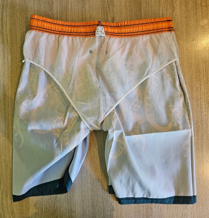 Short de bain T: M - photo numéro 4