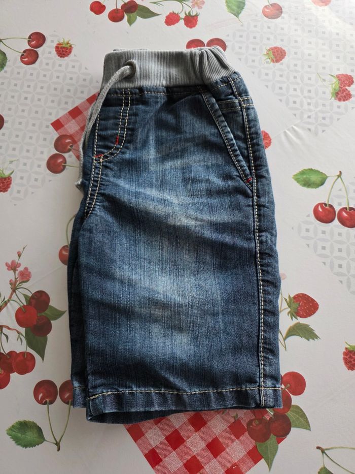 BERMUDA GARÇON EN JEANS 4ANS - photo numéro 3