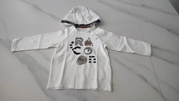 T-shirt manches longues capuche