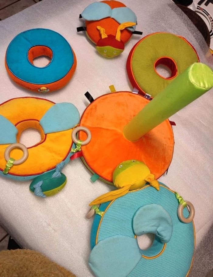 Jeu anneaux motricité