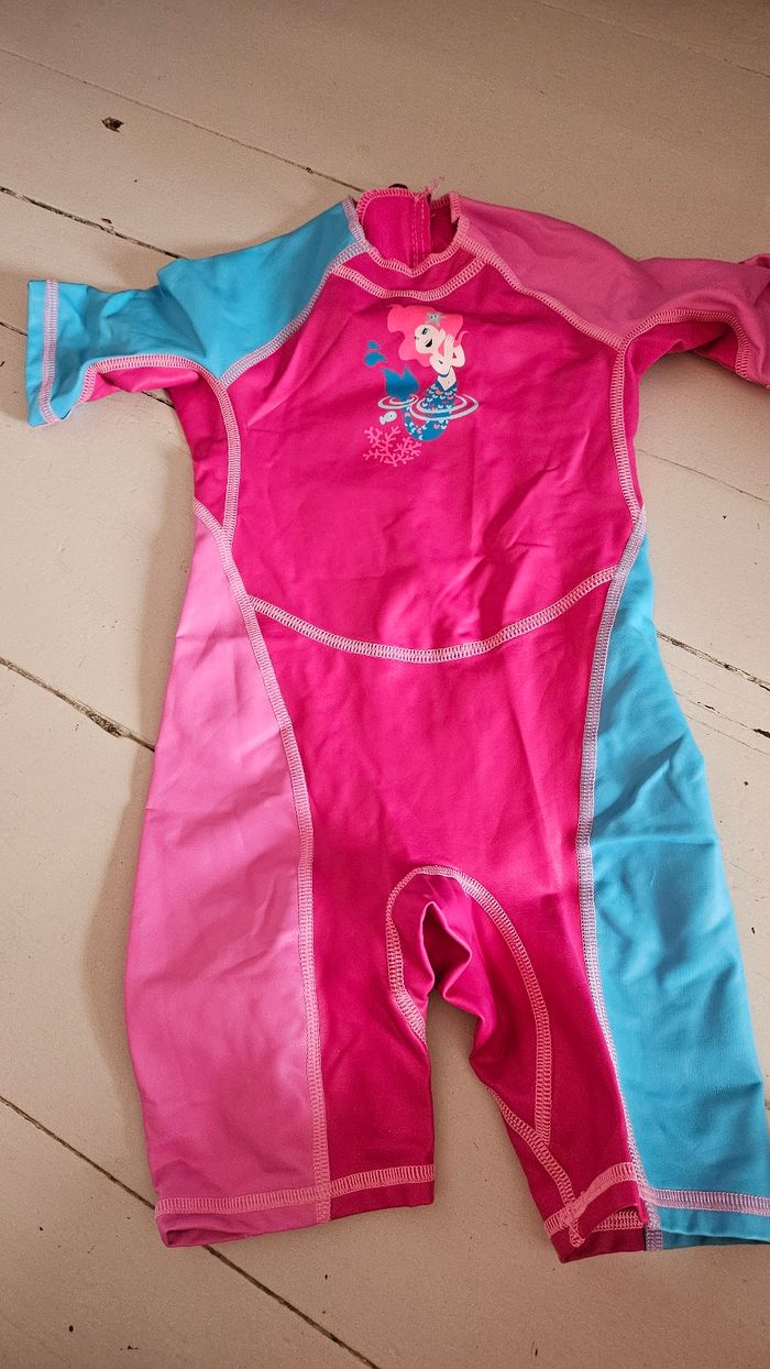 Combinaison de bain 2/3 ans Décathlon