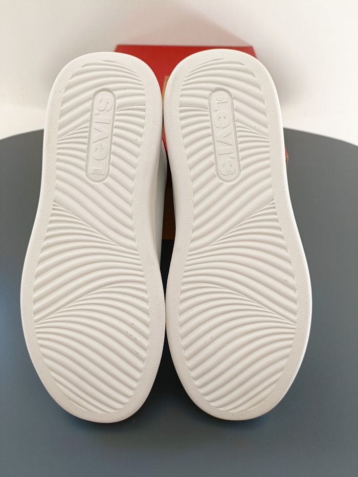 Baskets Levi’s Ellis – Neuves – Taille 36 - photo numéro 8