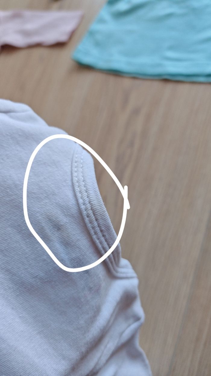 4 t-shirts manches longues 3mois - photo numéro 6