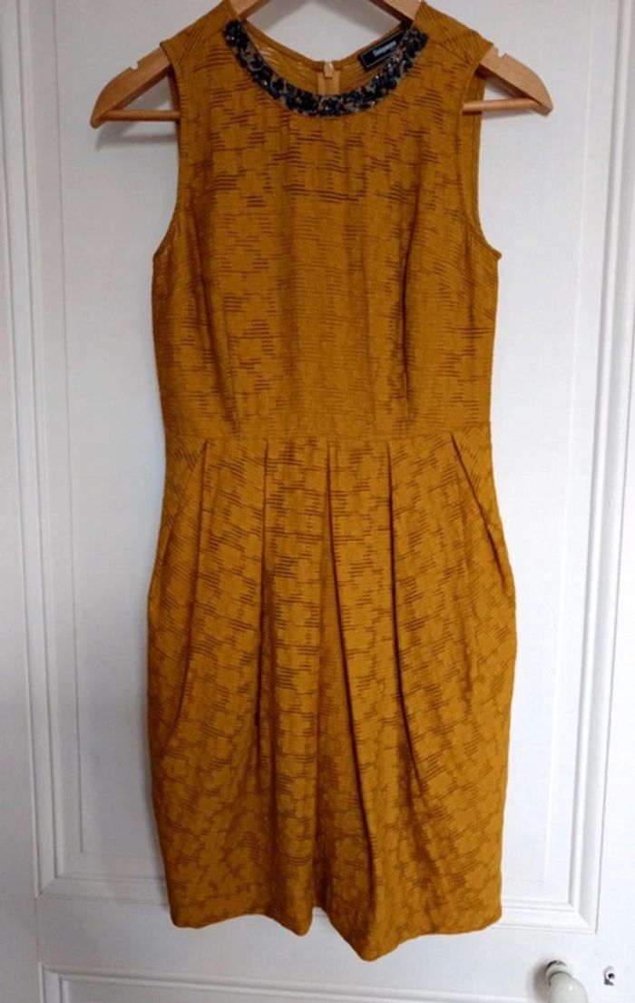 Magnifique robe Sinéquanone t.34 viscose