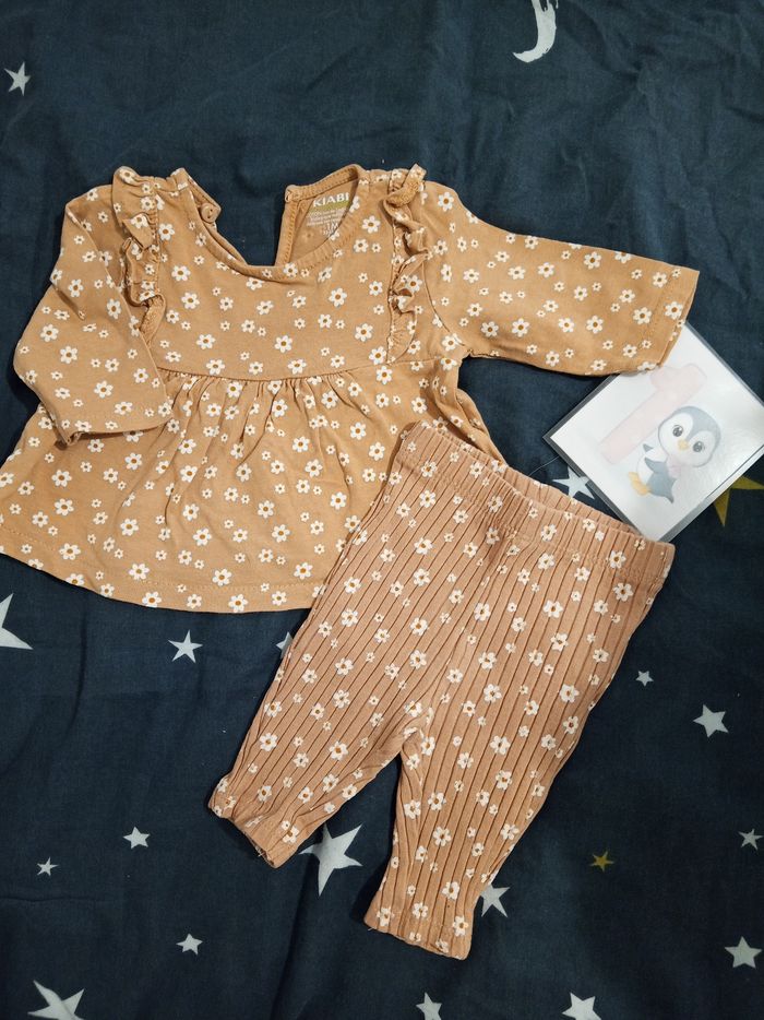 Ensemble fleuris _ 1 mois