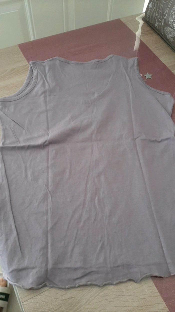 T-shirt sans manches - photo numéro 2