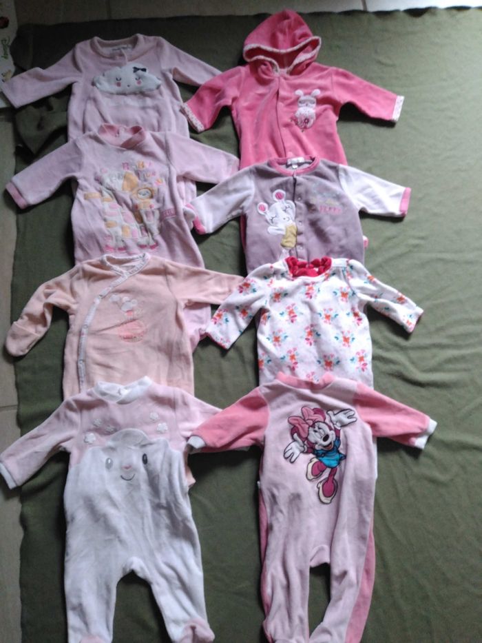 Lot 51 vêtements fille 3 mois - photo numéro 2