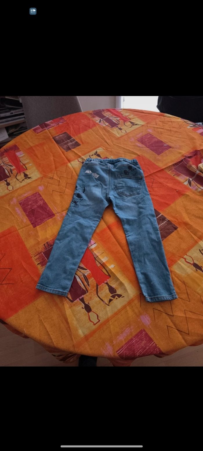 Jeans 3/4 ans en excellent état - photo numéro 2