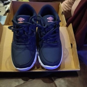 Basket fille taille 37