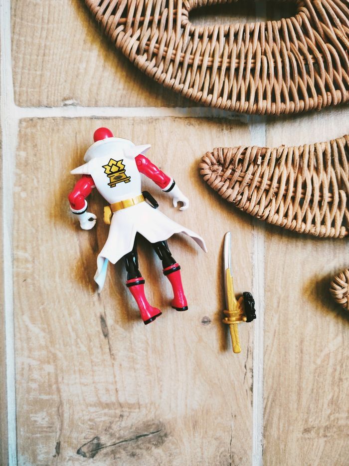 🙅 Power rangers Super Samurai figurine articulée du ranger rouge avec son épée marque Bandai - photo numéro 2