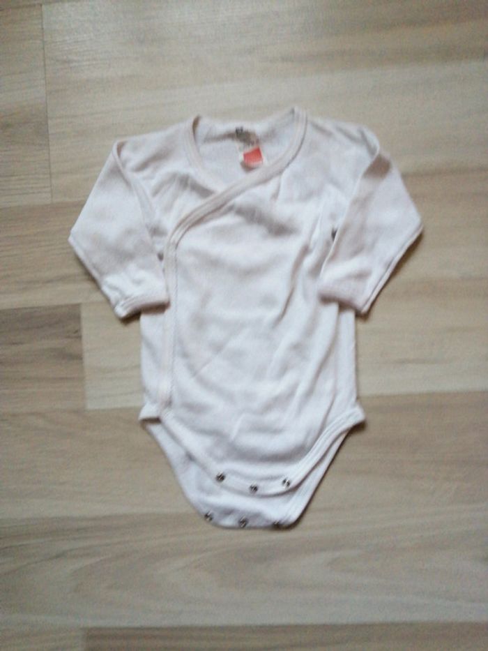 Lot 4 bodies Looney Tunes, mots d'enfants, Influx - photo numéro 3