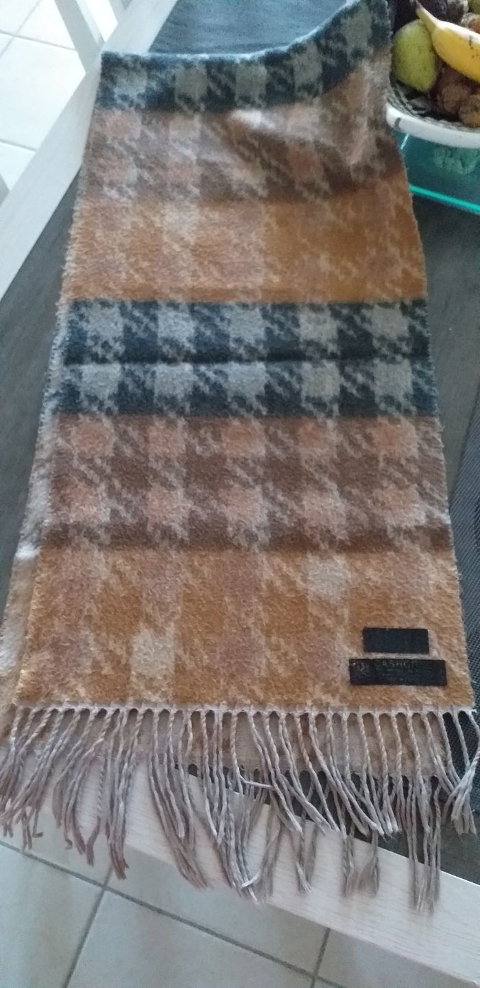 Écharpe plusieurs couleurs - photo numéro 2