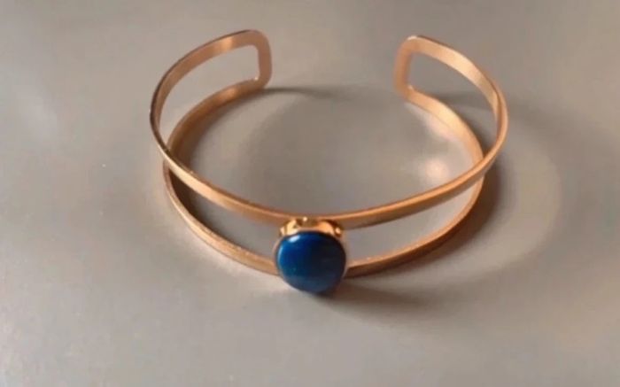 Bracelet jonc Éline en acier et pierre de synthèse